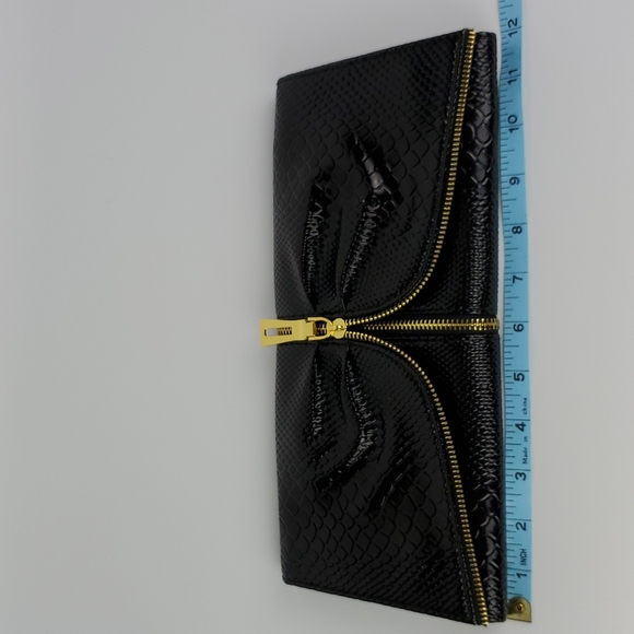 Super Cute Convertible Evening Bag - Picture 9 of 12